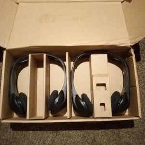2 pack of wireless headphones